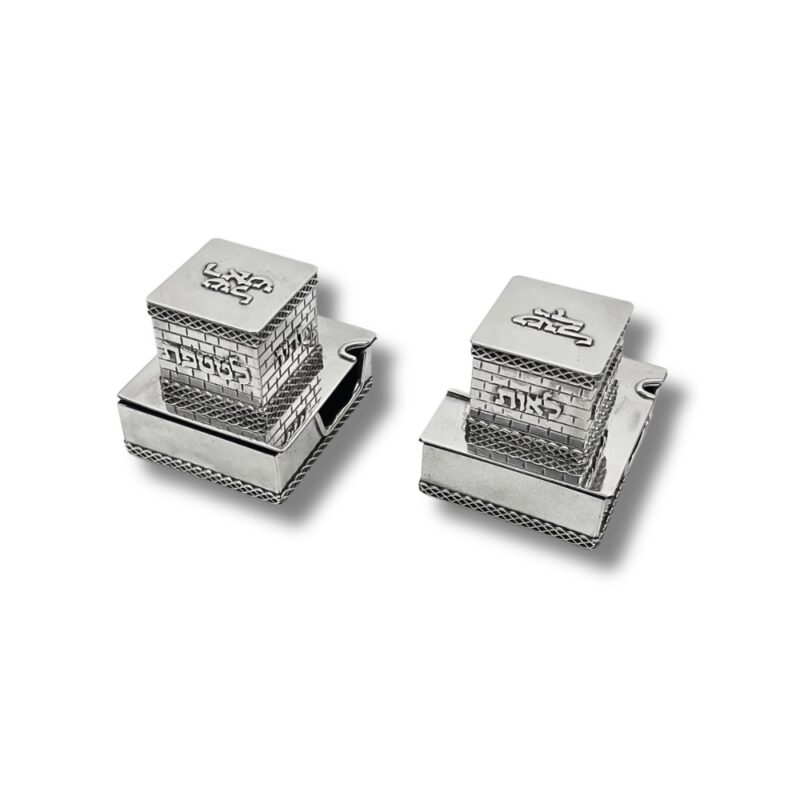 Front-facing 925 silver tefillin boxes with engraved Hebrew letters “של יד” and “של ראש”